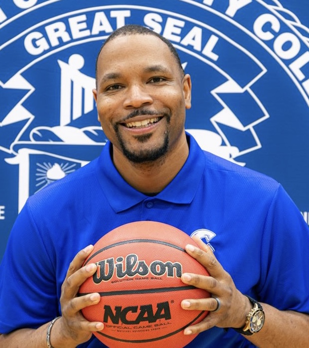 Men's Basketball Coaching Staff - Calhoun Community College